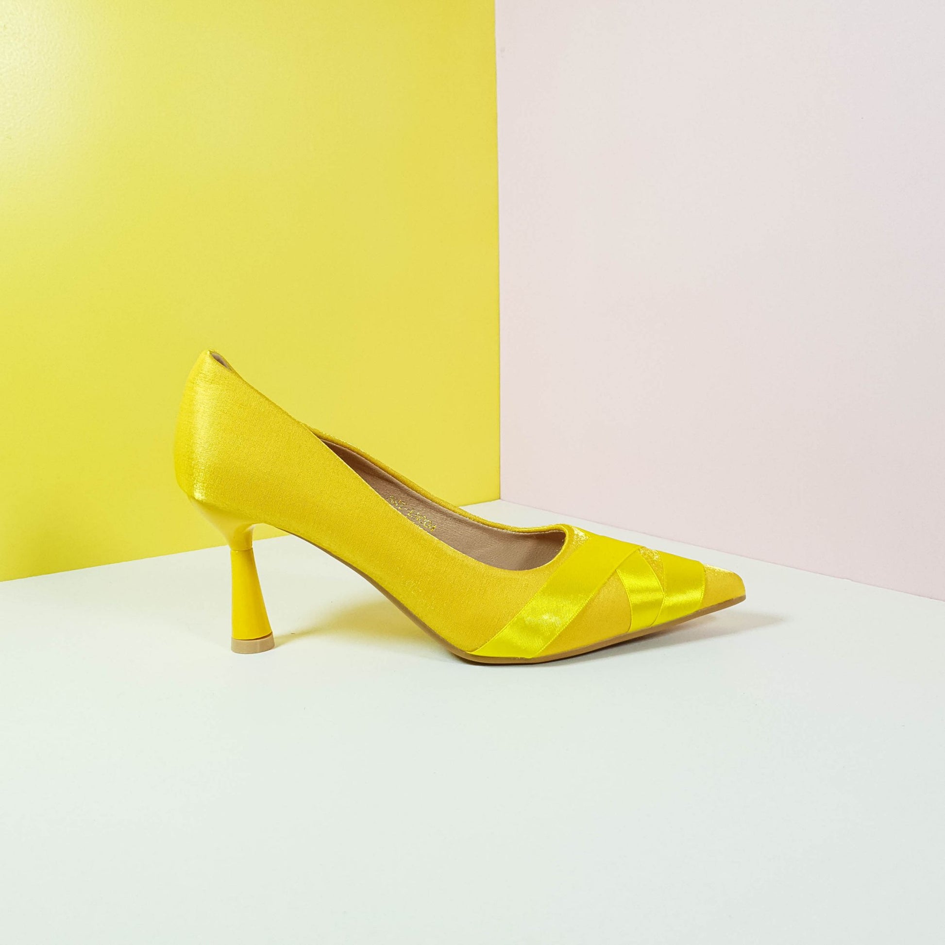 Satiny Heel Pumps Yellow - toastitoes 