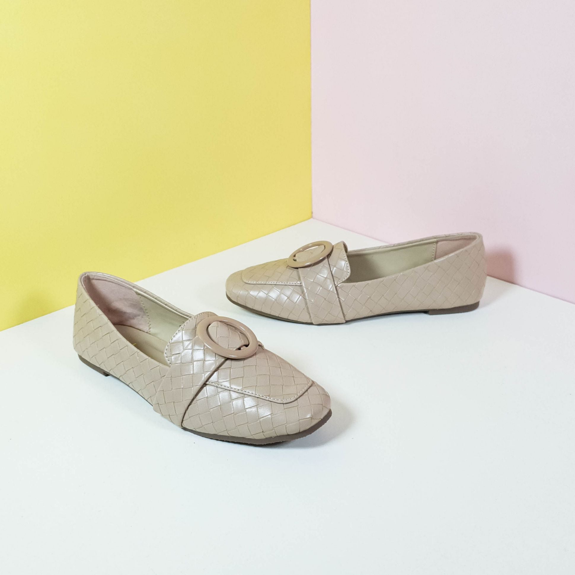 Classic Leather Women Shoes Cream - toastitoes 