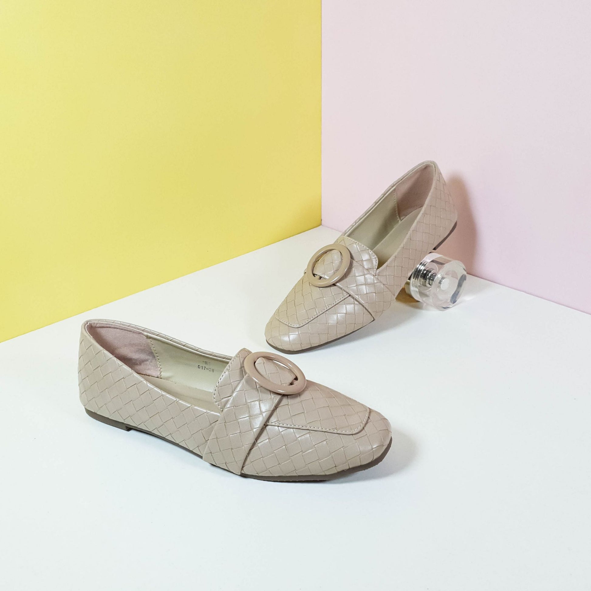 Classic Leather Women Shoes Cream - toastitoes 