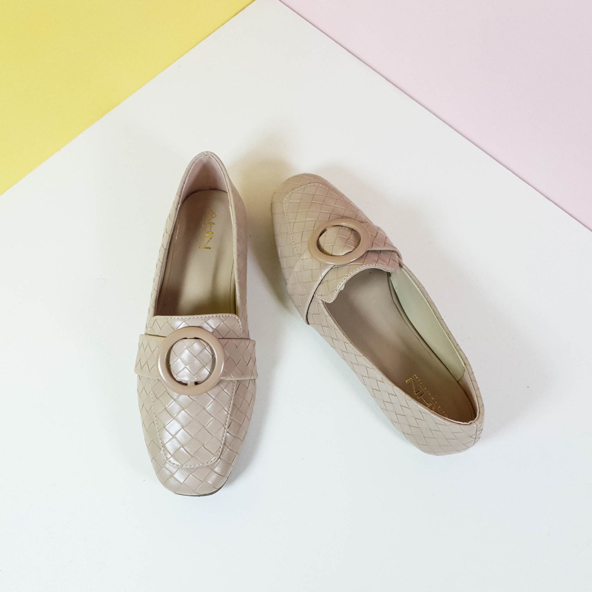 Classic Leather Women Shoes Cream - toastitoes 