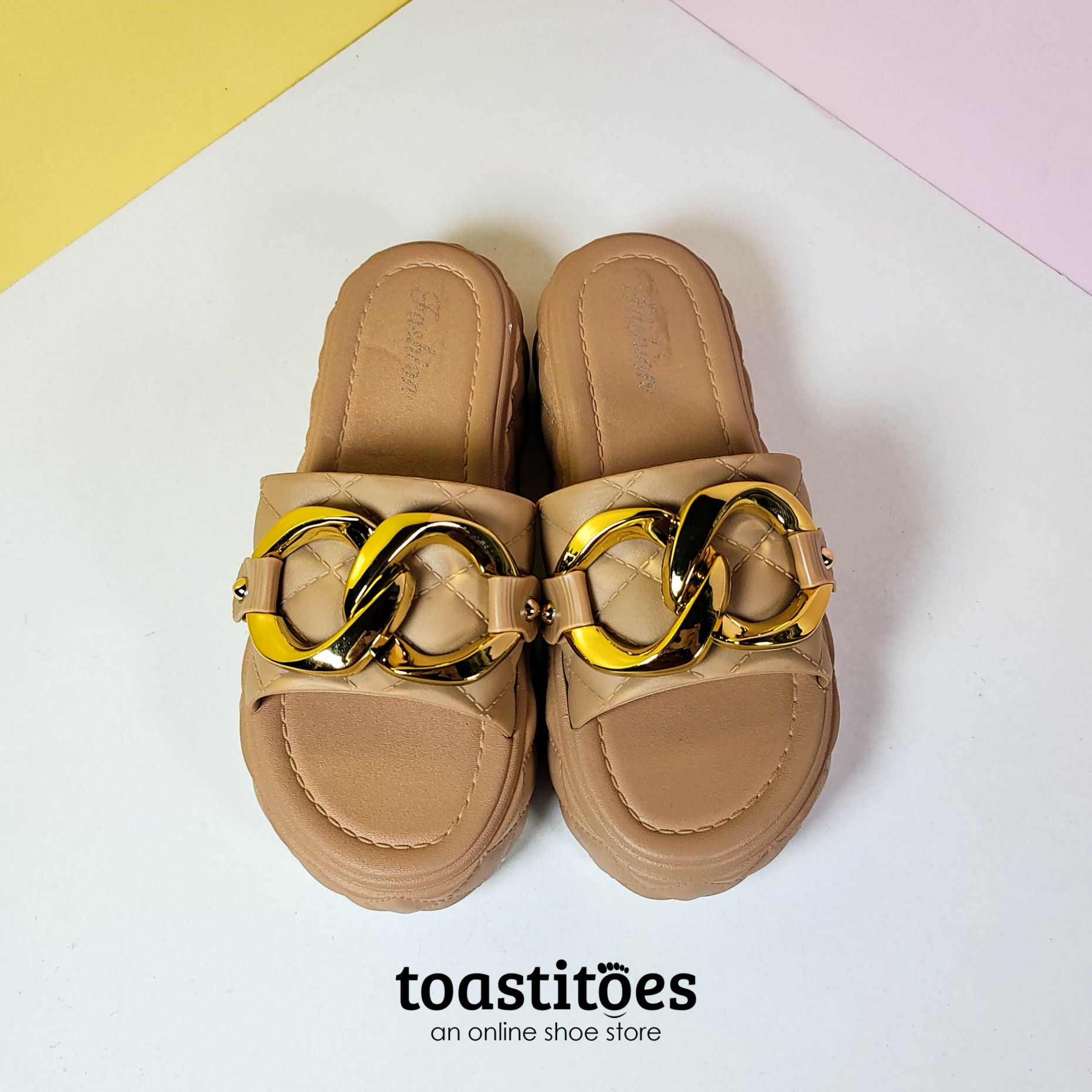 Bold Chain Women Slippers Brown - toastitoes 