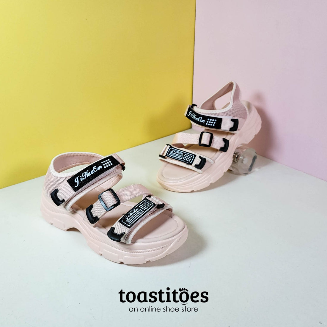 Cross Grip Chunky Sole Women Sandals Pink - toastitoes 