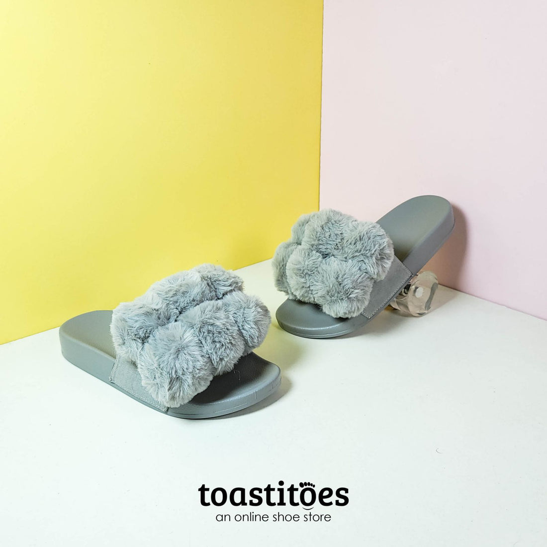 Summer Pom Pom Flip Flops Grey - toastitoes 