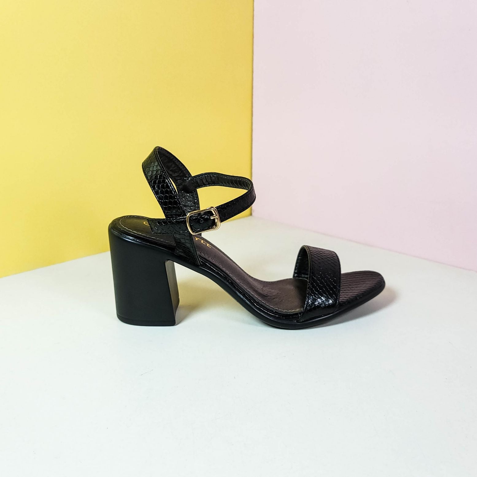 Single Band Block Heels Black - toastitoes 