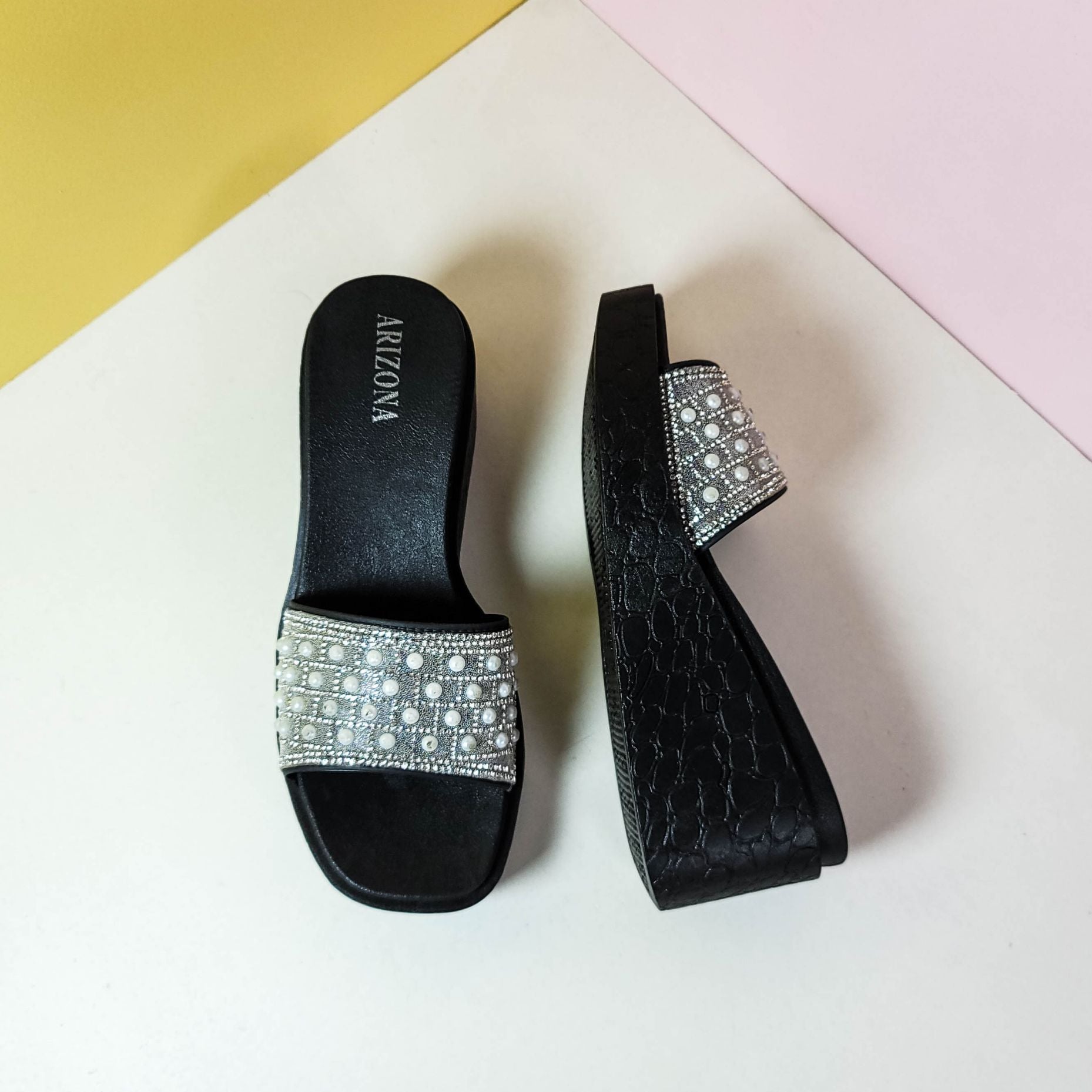 Chunky Sole Fancy Slippers Black - toastitoes 