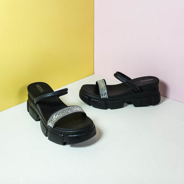 Chunky Sole Band Sandals/Slippers Black - toastitoes 