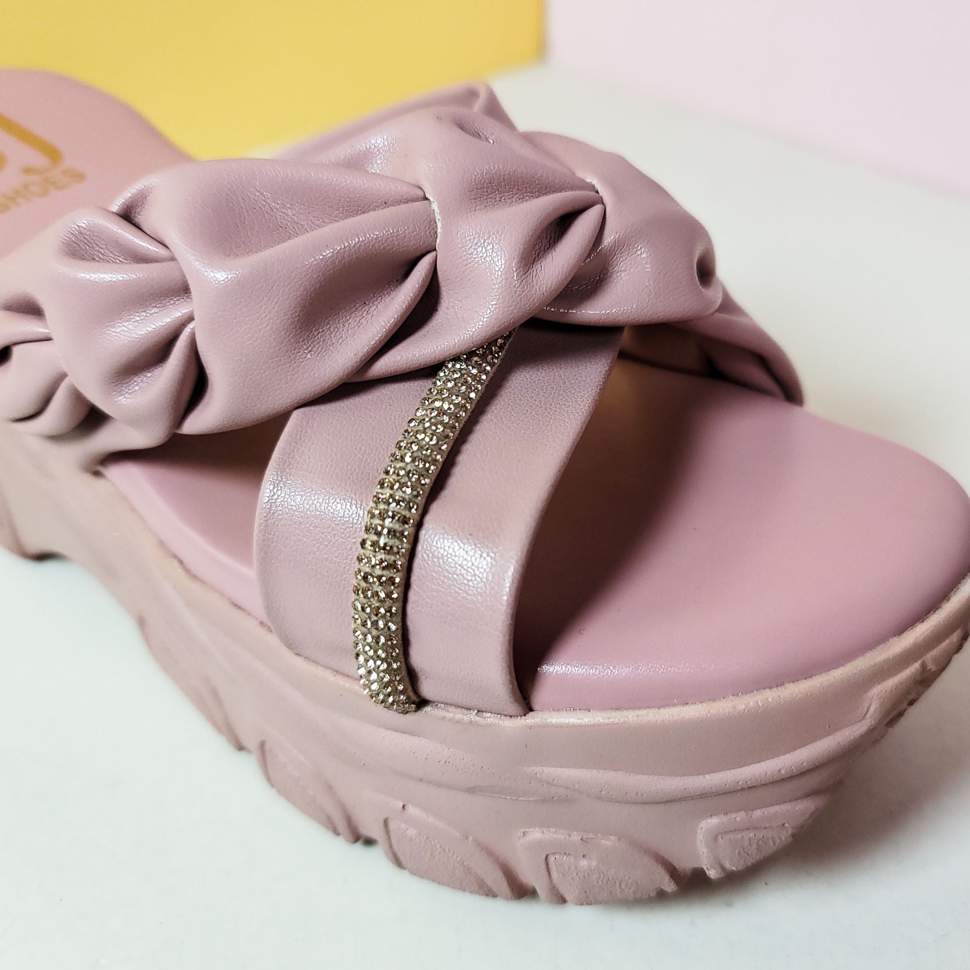 Chunky Sole Comfort Slippers Pink - toastitoes 